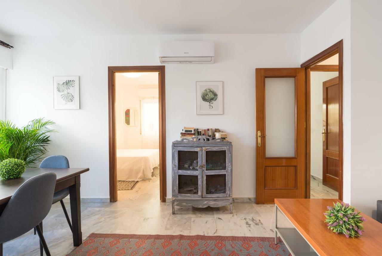Ambb-Private Patio-Steps Away From Old Town Appartement Málaga Buitenkant foto